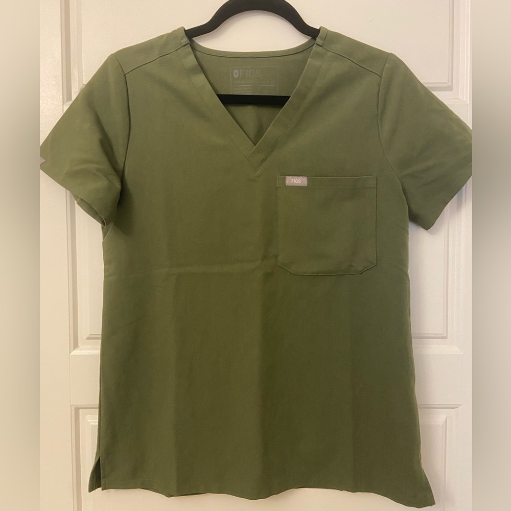 Figs women’s Dark Olive Catarina - One-Pocket Scrub Top